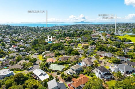 Photo of property in 30 Woodridge Avenue, Northcross, Auckland, 0630