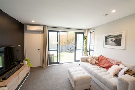 Photo of property in 42e View Road, Henderson, Auckland, 0612