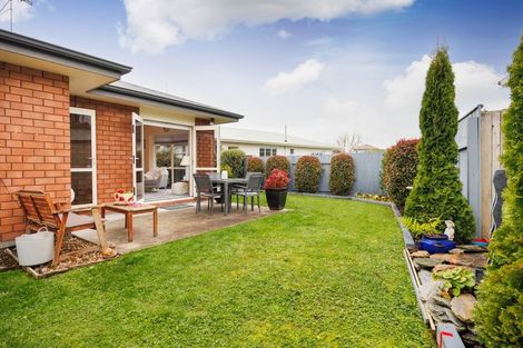 Photo of property in 1 Eton Place, Terrace End, Palmerston North, 4410
