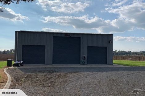 Photo of property in 131 Hull Road, Waiuku, 2682