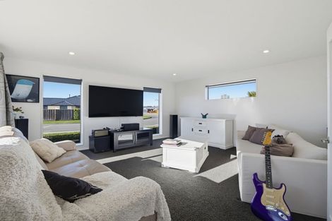 Photo of property in 25 Gilchrist Place, Kaiapoi, 7630