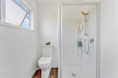 Photo of property in 13 Mount View Place, Spotswood, New Plymouth, 4310