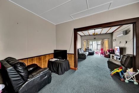 Photo of property in 3 Argyle Street, Hawera, 4610