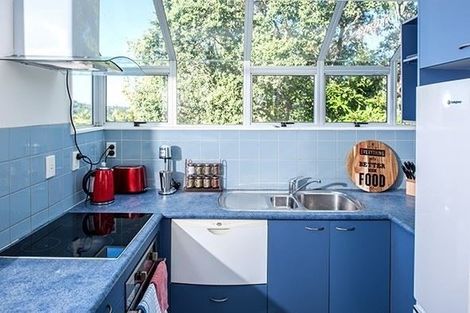 Photo of property in 2/13 Fairclough Road, Beach Haven, Auckland, 0626