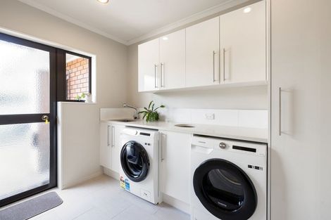 Photo of property in 10 Harrowfield Drive, Harrowfield, Hamilton, 3210