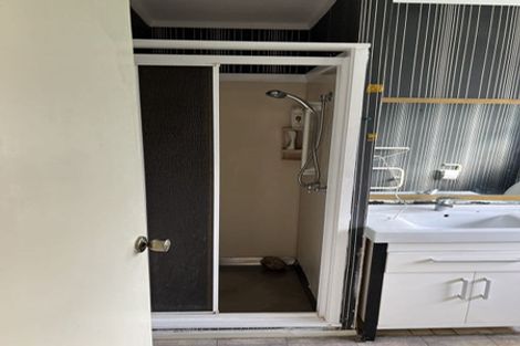 Photo of property in 365 Pakuranga Road, Pakuranga Heights, Auckland, 2010