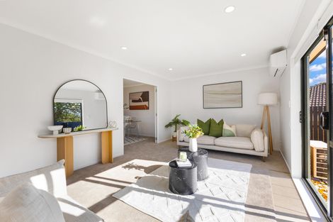 Photo of property in 185 Keri Vista Rise, Papakura, 2110
