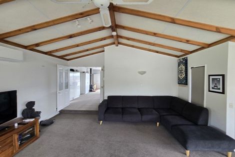 Photo of property in 70b Eatwell Avenue, Paraparaumu Beach, Paraparaumu, 5032