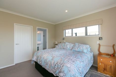 Photo of property in 44a Ainslee Street, Highlands Park, New Plymouth, 4312