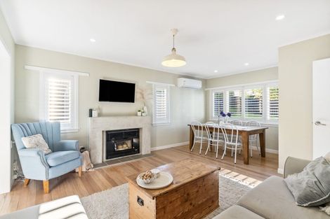 Photo of property in 7 Kenmure Avenue, Forrest Hill, Auckland, 0620