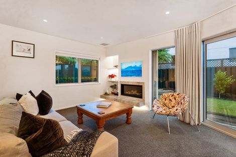 Photo of property in 2/2 Rahopara Street, Castor Bay, Auckland, 0620