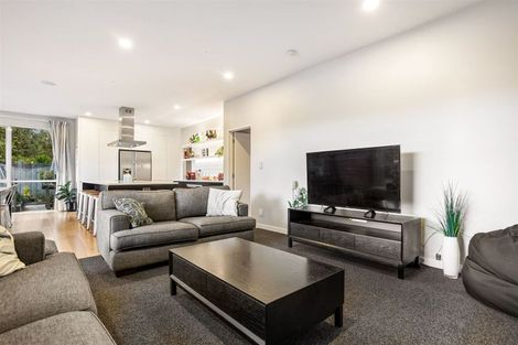 Photo of property in 18 Kahika Grove, Huapai, Kumeu, 0810