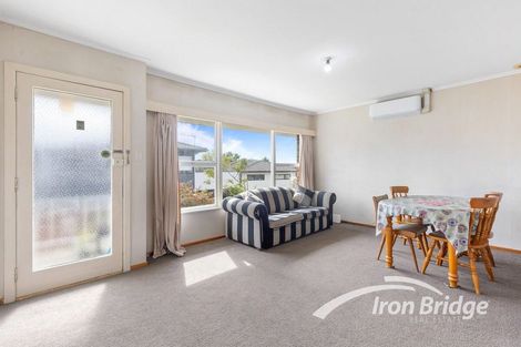 Photo of property in 2/281 Glenfield Road, Glenfield, Auckland, 0629