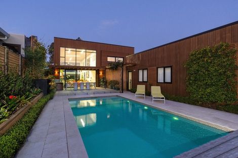 Photo of property in 70 Orkney Road, Mount Maunganui, 3116