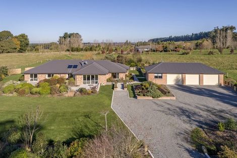 Photo of property in 127 Summerhill Road, Cust, Rangiora, 7471