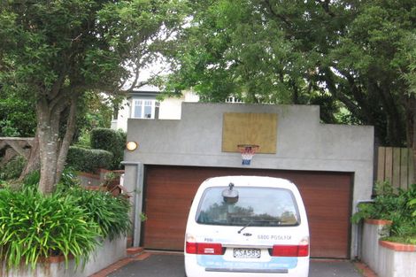 Photo of property in 15 Woodmancote Road, Khandallah, Wellington, 6035