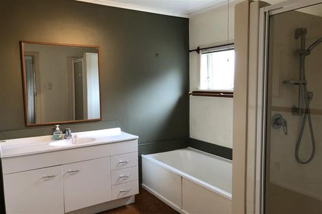 Photo of property in 1/13 Fairlea Road, Te Atatu South, Auckland, 0610