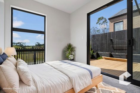 Photo of property in 32 Paretao Street, Massey, 0614