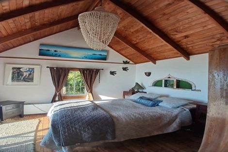 Photo of property in 102 Beach Road, Onerahi, Whangarei, 0110