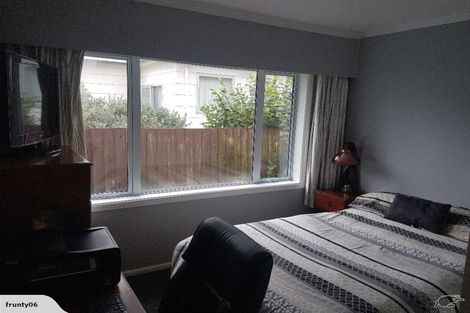 Photo of property in 54 Effingham Street, North New Brighton, Christchurch, 8083