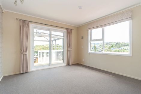 Photo of property in 46 Cypress Drive, Maungaraki, Lower Hutt, 5010