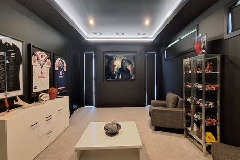 Photo of property in 46 Harry Dreadon Road, Opaheke, Papakura, 2584