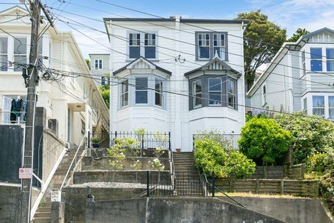 Photo of property in 80 Rolleston Street, Mount Cook, Wellington, 6021