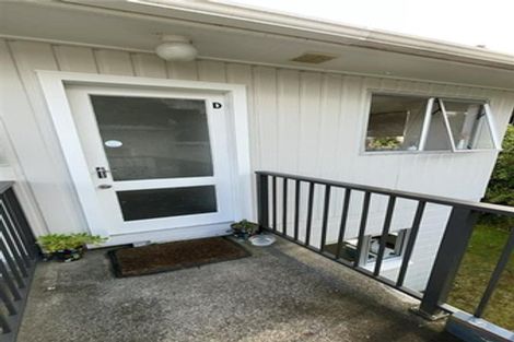 Photo of property in 31 Cumberland Street, Merrilands, New Plymouth, 4312