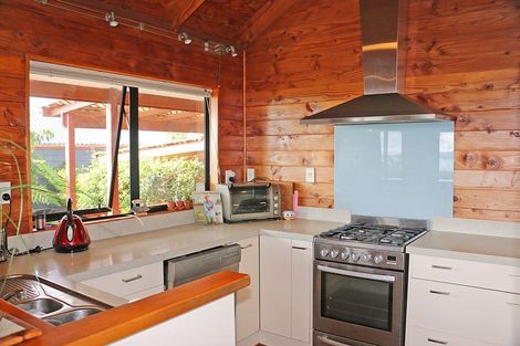 Photo of property in 417 Mahurangi East Road, Snells Beach, 0920