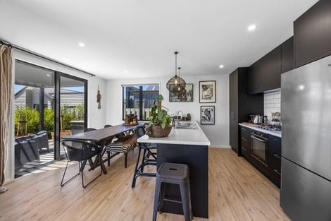 Photo of property in 42 Obelisk Street, Wanaka, 9305