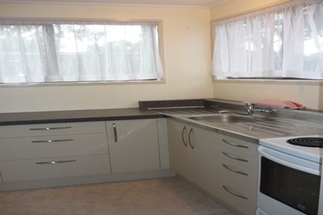 Photo of property in 2 Glucina Place, Glen Eden, Auckland, 0602