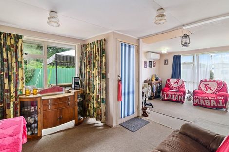 Photo of property in 28 Tania Crescent, Western Heights, Rotorua, 3015