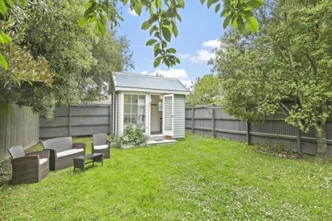 Photo of property in 28 Fairfield Avenue, Addington, Christchurch, 8024