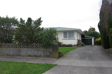 Photo of property in 32 Rhodes Drive, Kelvin Grove, Palmerston North, 4414