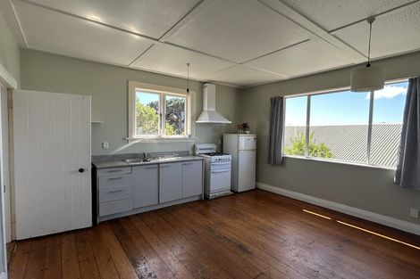 Photo of property in 12 Karepa Street, Brooklyn, Wellington, 6021