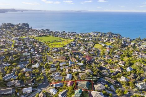 Photo of property in 86 William Bayes Place, Red Beach, 0932