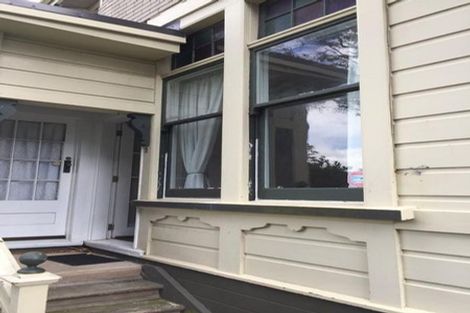 Photo of property in 17 Portland Crescent, Thorndon, Wellington, 6011