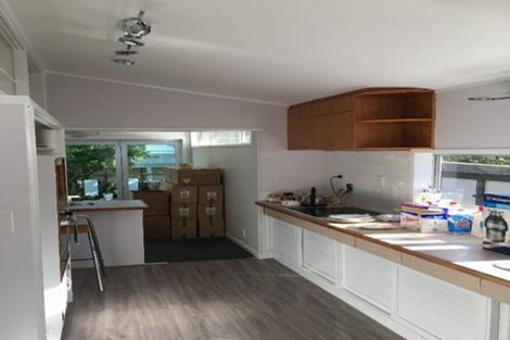 Photo of property in 17 Rosecamp Road, Beach Haven, Auckland, 0626