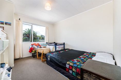 Photo of property in 308 Don Buck Road, Massey, Auckland, 0614