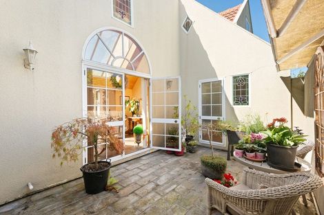 Photo of property in 28 Ings Avenue, Saint Clair, Dunedin, 9012