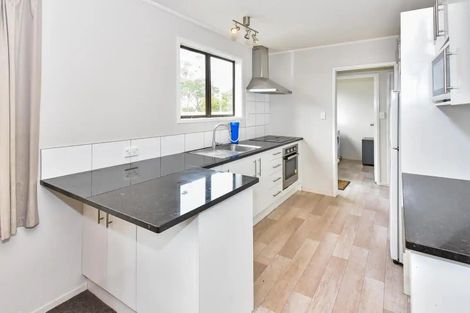 Photo of property in 17 Rangataua Place, Manurewa, Auckland, 2102
