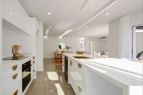 Photo of property in 121a Te Mata Road, Havelock North, 4130