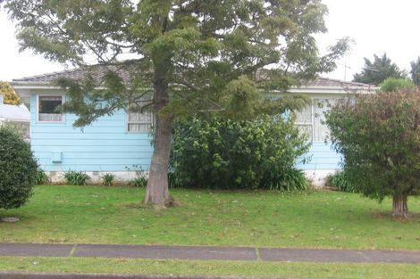 Photo of property in 9 Leatham Crescent, Opaheke, Papakura, 2113