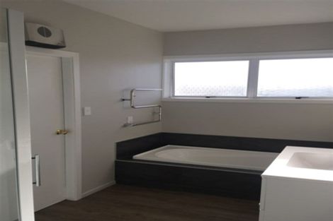 Photo of property in 103 Suva Street, Upper Riccarton, Christchurch, 8041