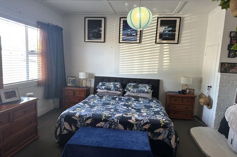 Photo of property in 220 Great South Road, Huntly, 3700