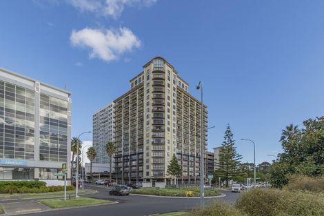 Photo of property in The Rennaissance, 5j/18 Ronwood Avenue, Manukau, Auckland, 2104