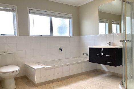 Photo of property in 67 Nui Mana Place, Te Atatu South, Auckland, 0610