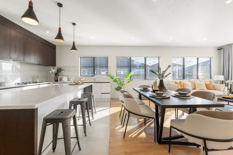 Photo of property in 6 Twin Parks Rise, Papakura, 2110