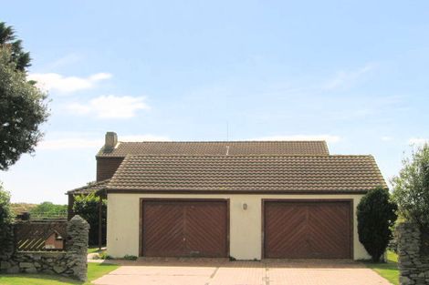 Photo of property in 1167 Papamoa Beach Road, Papamoa Beach, Papamoa, 3118