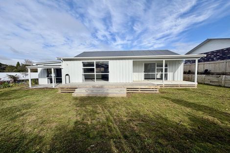 Photo of property in 8 Fantome Place, Whalers Gate, New Plymouth, 4310